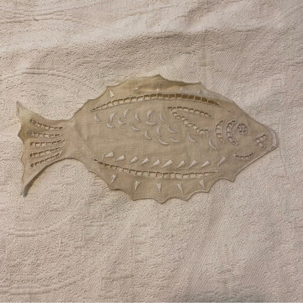 Linen Fish Tabletop Table Setting Decor 9x4